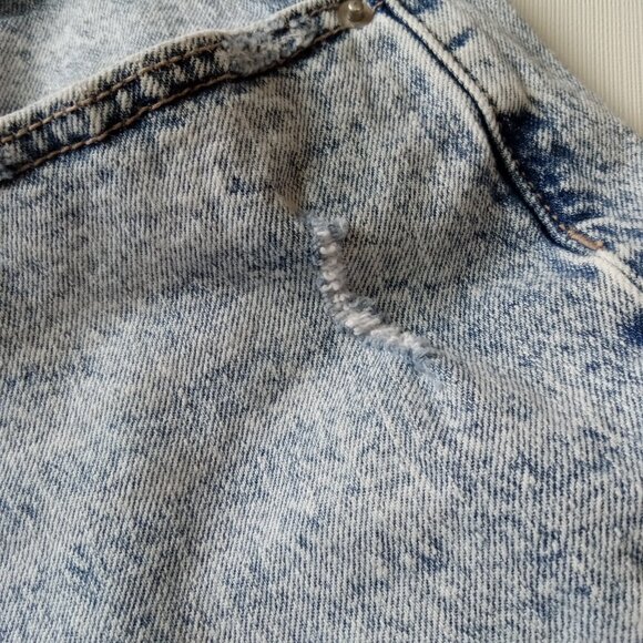 Time and Tru Acid Wash Mid Rise Straight Leg Distressed Denim Jeans Women's 16 - Picture 8 of 13